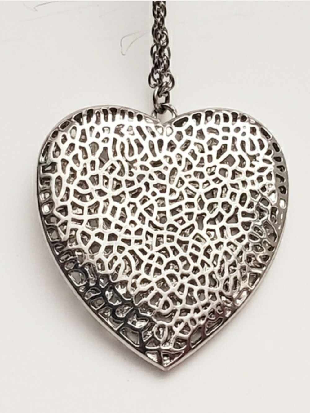 Beautiful Silver Puffy Laser Filligree Heart Long Rope Chain Necklace